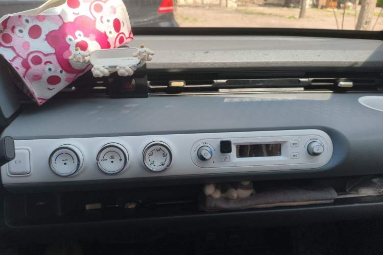 Used Wuling Hongguang MINIEV 2022 GAMEBOY 200km Gaming Edition with Lithium Iron Phosphate
