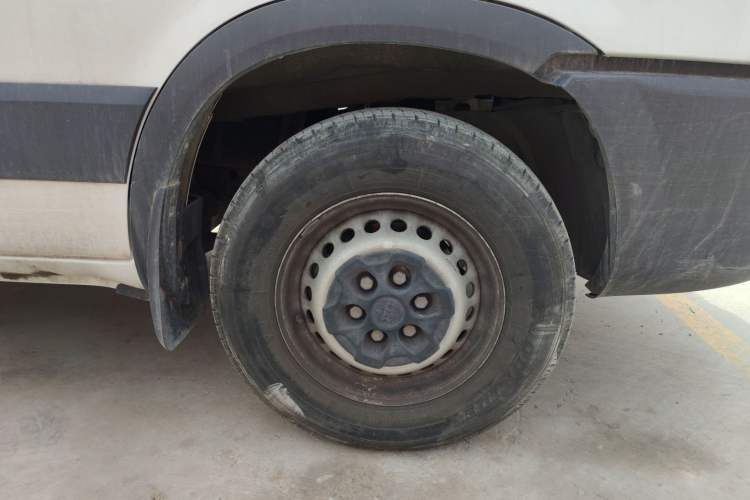 Used Iveco Eurocargo 2021 2.0T Manual Super-Rui Short Wheelbase Low-Roof Side-Hinged Door F1A