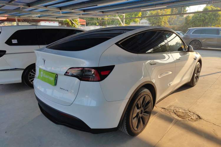 Used Tesla Model Y 2024 Rear-Wheel-Drive Version
