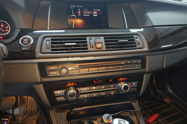 Used BMW 5 Series 2014 525Li Leading Model