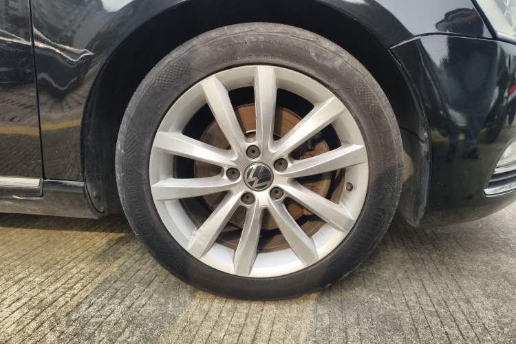 Used Volkswagen Magotan 2012 Facelift 2.0 TSI Prestige Model