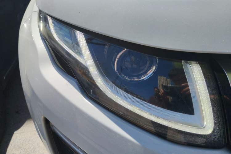 Used Land Rover Range Evoque 2016 2.0T SE Smart Glow Edition Right Front Headlight