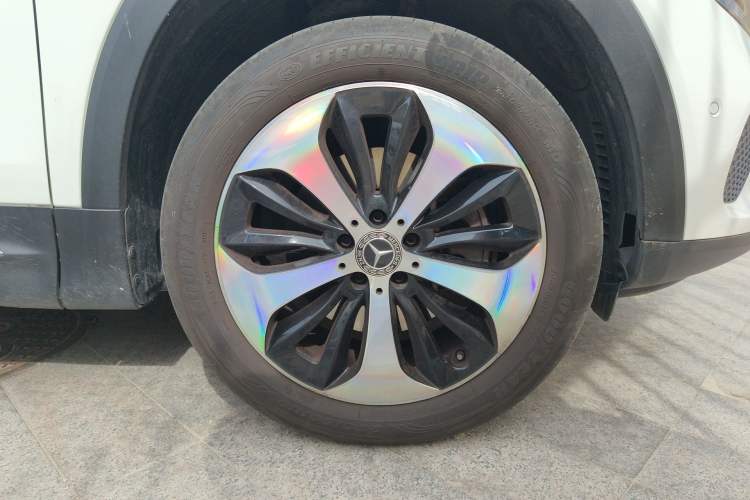 Used Mercedes-Benz GLB 2022 GLB 220 Fashion Model Right Front Wheel Hub