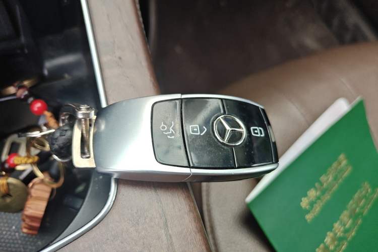 Used Mercedes-Benz E-Class 2019 E 300 L Stylish Model
