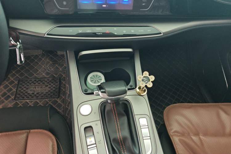 Used CHANGAN OSHAN X7 2020 1.5T Automatic Elite Edition Gear Lever