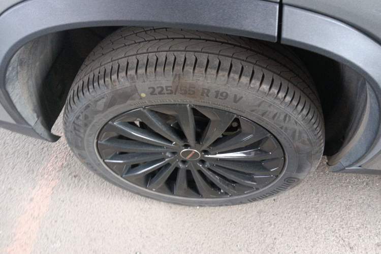 Used EXEED Lingyun 2023 300T Two-Wheel Drive Starry Edition Right Rear Wheel Hub