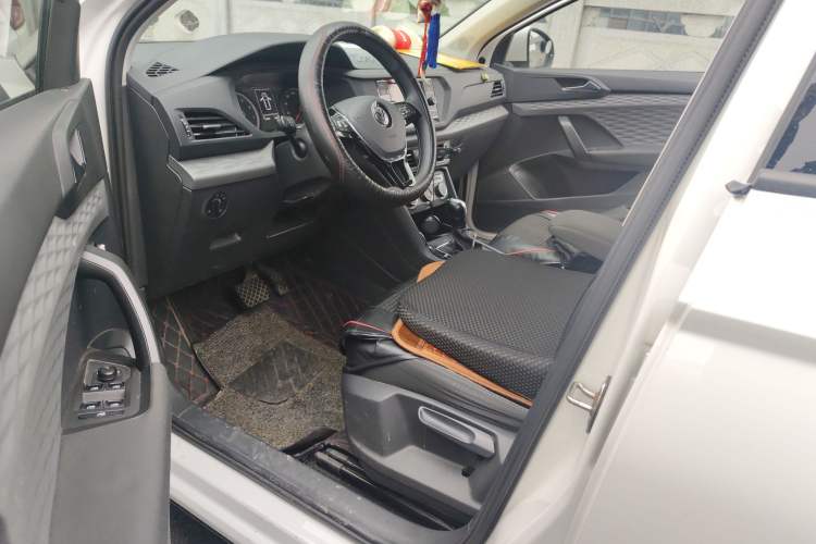 Used Volkswagen Tharu 2020 280TSI Two-Wheel Drive Trend Edition China VI Standard
