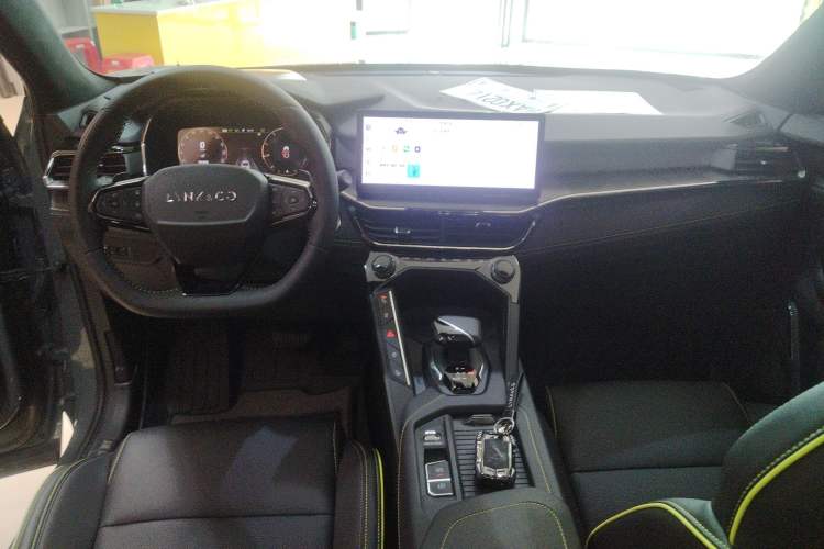 Used Lynk & Co 06 2023 Remix 1.5T Dynamic Halo
