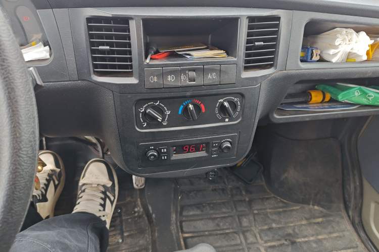 Used Wuling Zhiguang 2013 1.0L Practical Version