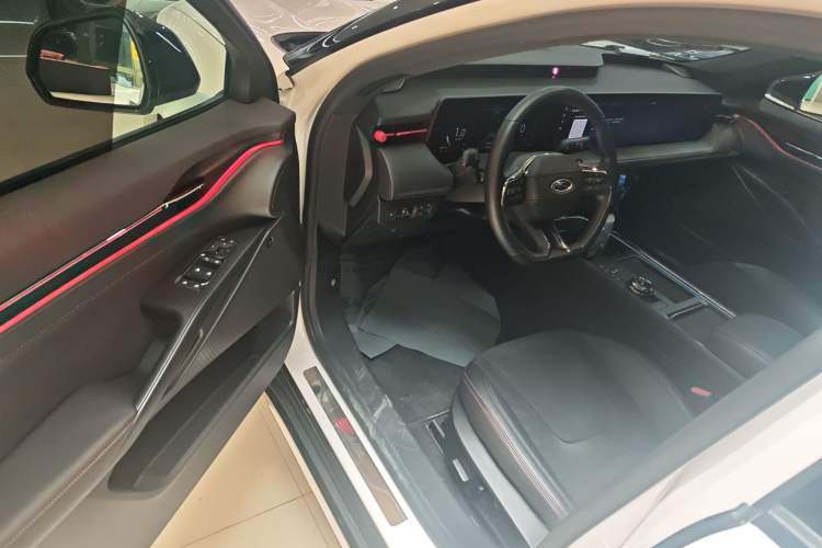 Used Ford EVOS 2022 Facelift EcoBoost 245 ST-Line Driver Seat