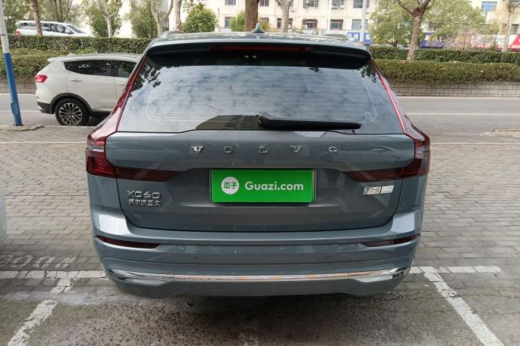 Used Volvo XC60 New Energy 2022 T8 Plug-in Hybrid All-Wheel Drive Smart Luxury Edition