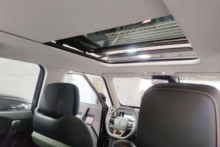 Used iCAR 03 2024 501km Four-wheel Drive Long-Range Advanced Version