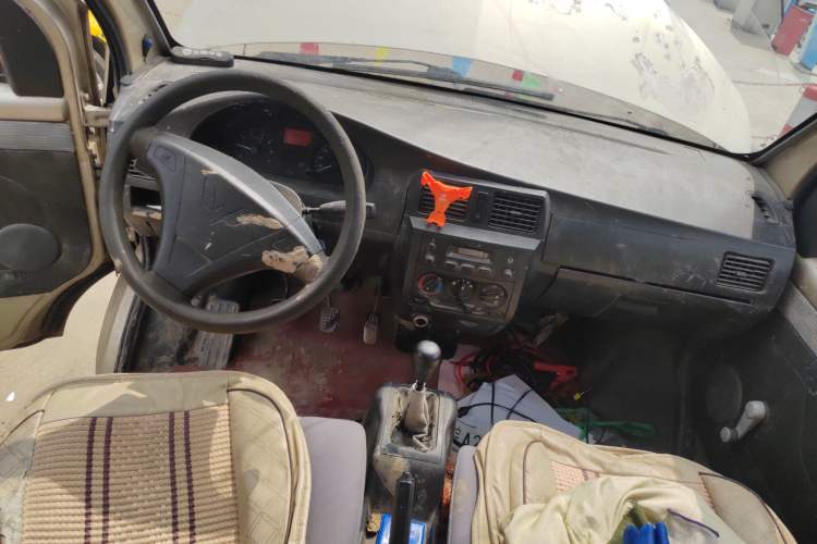 Used Wuling Rongguang 2011 1.5L Base Version Center Console