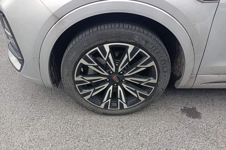 Used Hongqi HS5 2023 2.0T Four-Wheel Drive Flagship Pro Edition
