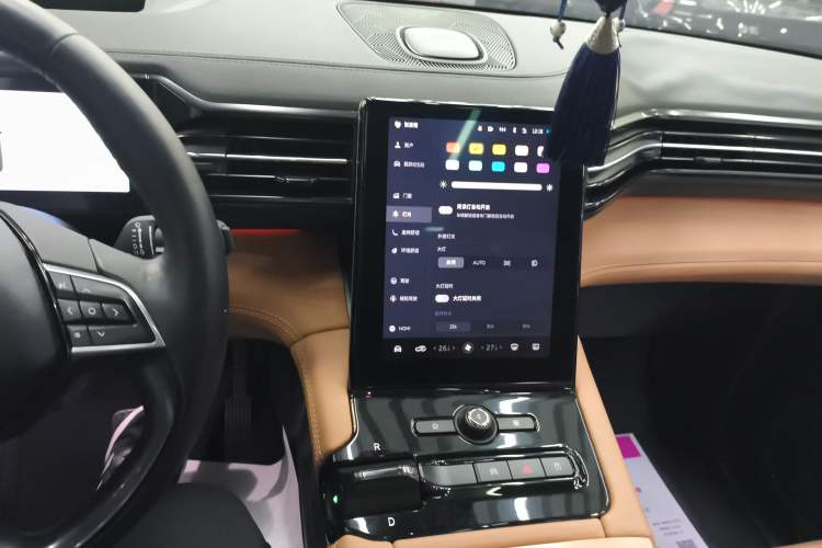 Used Nio ES8 2018 355 km Base Version 7-Seater Edition