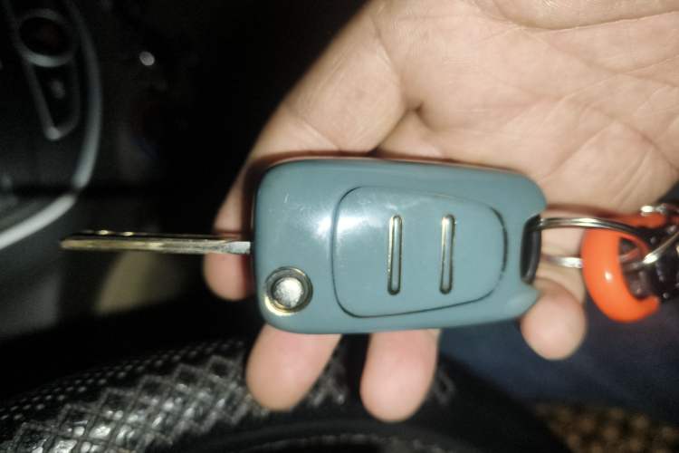 Used Hyundai Verna (older generation) 2010 Sedan 1.4L Manual Comfort GS
