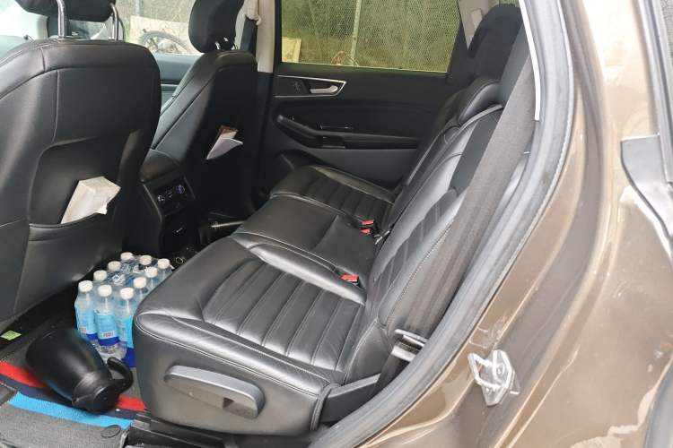 Used Ford Edge 2016 EcoBoost 245 Four-Wheel Drive Titanium Edition 7-Seater
