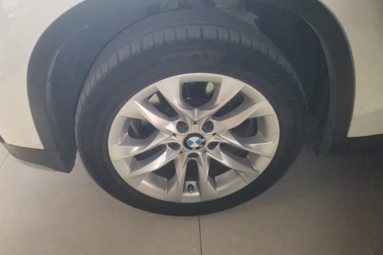 Used BMW X1 2014 sDrive18i Leading Model