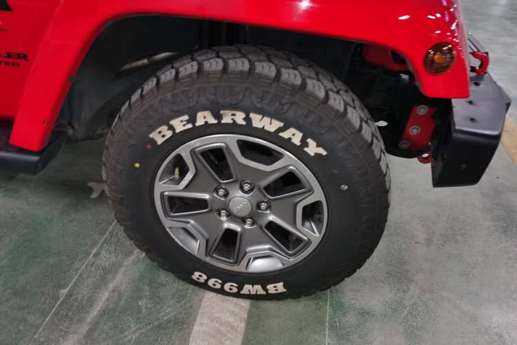 Used Jeep Wrangler 2015 3.0L Sahara Four-Door Comfort Edition