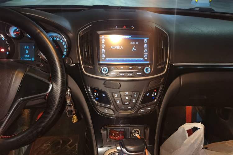 Used Buick Regal 2014 1.6T Fashionable Tech Edition
