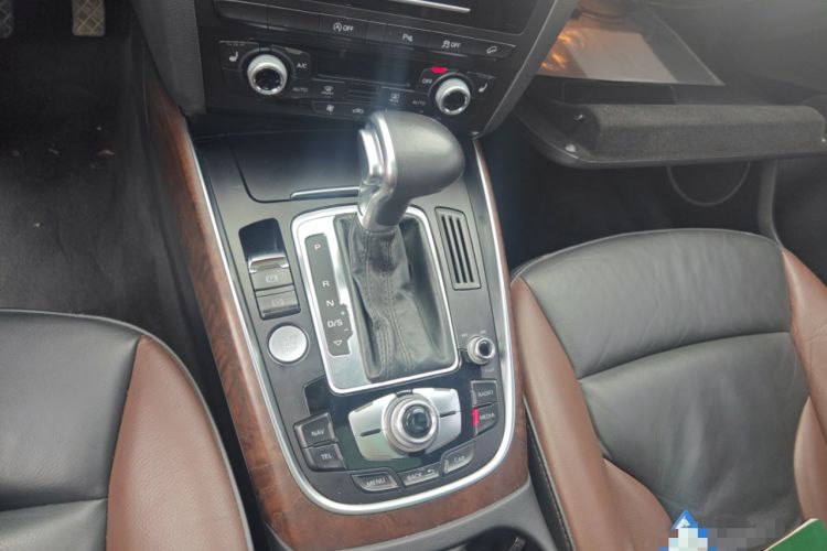 Used Audi Q5 2017 Plus 40 TFSI Comfort Model
