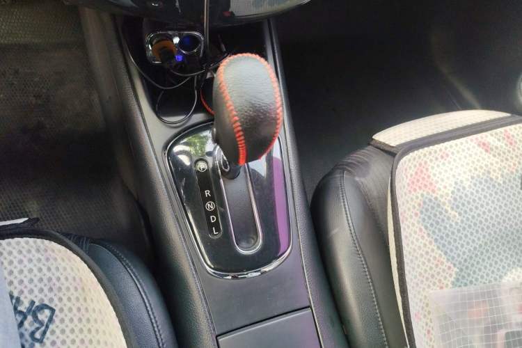 Used Nissan Tiida 2011 1.6L CVT Smart Version
