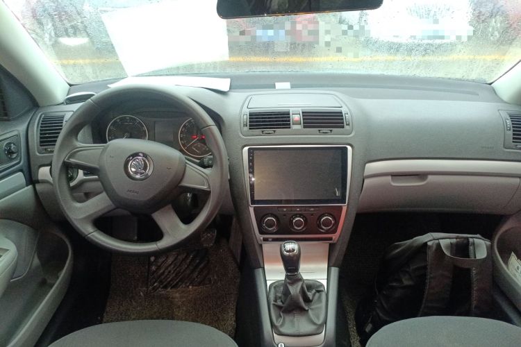 Used Skoda Octavia 2015 Classic Model 1.6L Manual Eado Version