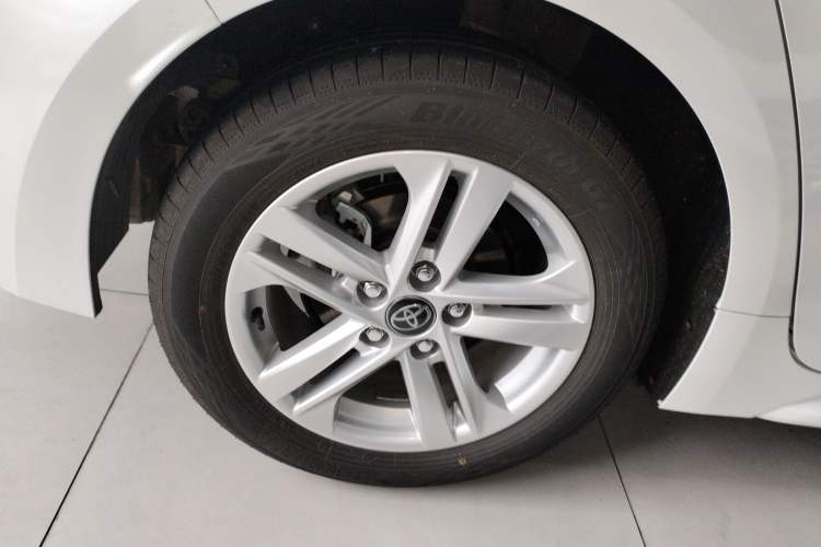 Used Toyota Levin 2024 Smart Electric Hybrid Dual-Engine 2.0L Leading Edition