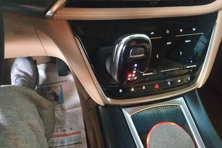 Used Buick GL8 2021 ES Land Cruiser 653T Luxury Edition
