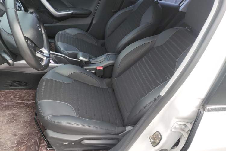 Used Peugeot 2008 2018 230THP Automatic Luxury Edition Left Front Seat