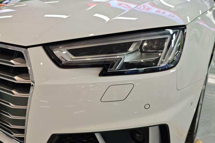 Used Audi A4L 2019 40 TFSI Fashion Edition China VI Emission Standard Left Front Headlight