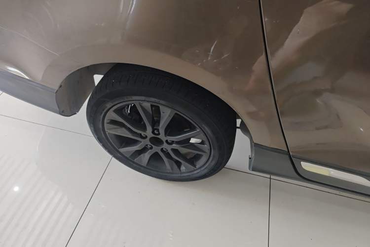 Used Baojun 730 2016 1.5L Manual Comfort Version 7 Seats China V Emission Standard
