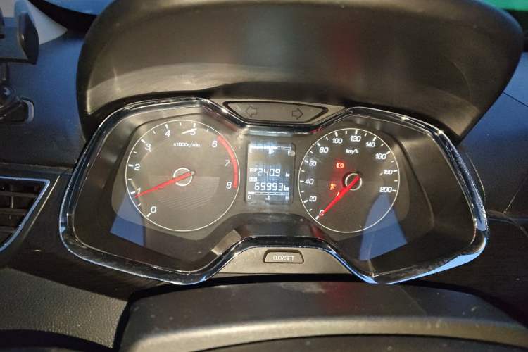 Used Baojun 310 2016 1.2L Manual Luxury Model
