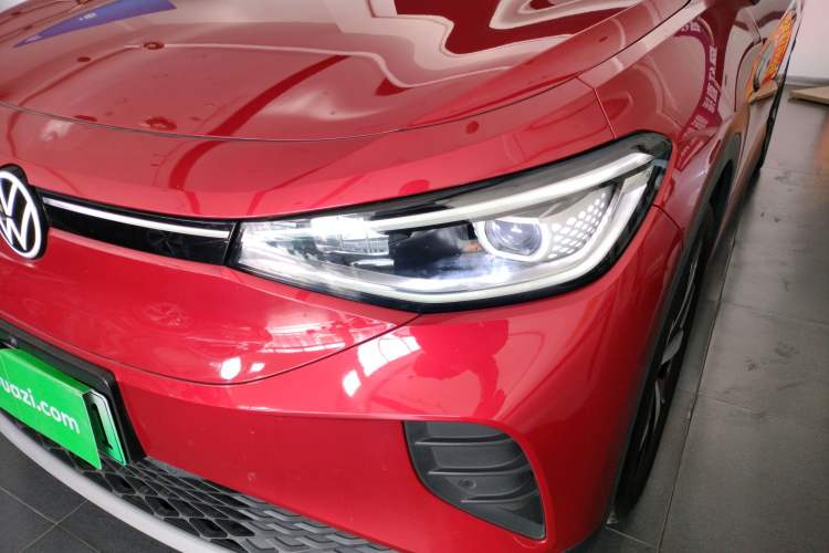 Used Volkswagen ID.4 CROZZ 2021 Long-Range PRO Two-Wheel Drive Version
