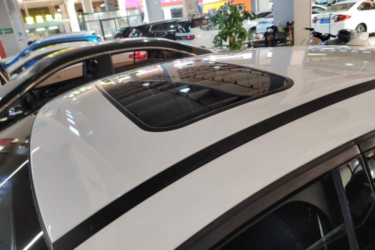 Used Ford Focus 2018 Sedan Classic 1.6L Automatic Trendy SmartDrive Edition