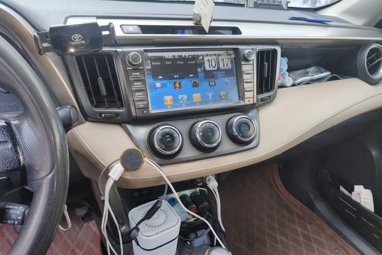 Used Toyota RAV4 2013 2.0L CVT Two-Wheel Drive Urban Edition