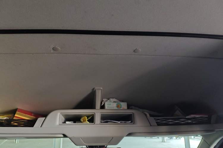 Used Ford Transit T8 2024 T8 2.3T Diesel Automatic Mid-Drive Mid-Roof 6-Seater Fully Equipped 2/2/2 Configuration
