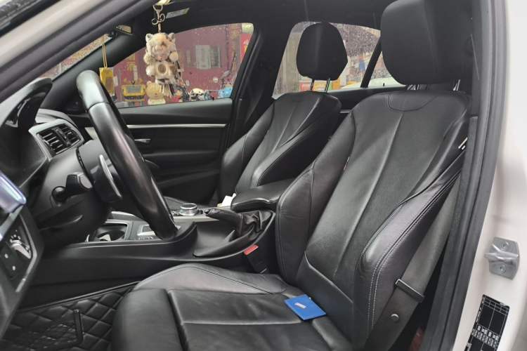 Used BMW 3 Series 2019 320i M Sport Night Edition
