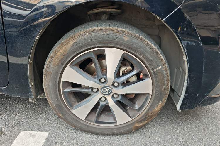 Used Toyota Levin Hybrid E+ 2019 1.8L PH GS E-CVT Elite Edition Right Front Wheel Hub