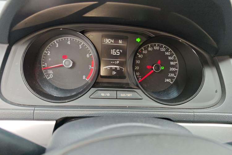 Used Volkswagen Lavida 2017 1.6L Automatic Fashion Edition
