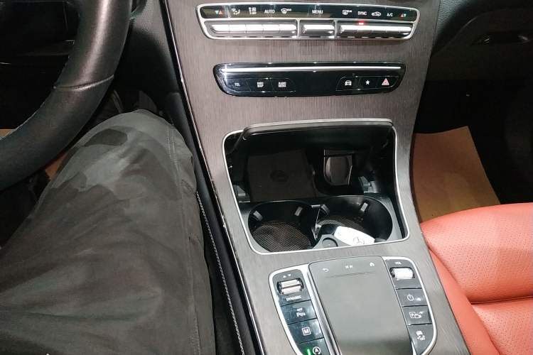 Used Mercedes-Benz GLC Coupe 2020 GLC 300 4MATIC Coupe SUV Gear Lever