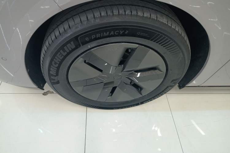 Used Li Auto MEGA 2025 Home Family Special Edition
