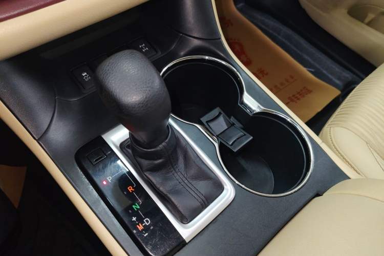 Used Toyota Highlander 2015 2.0T Four-Wheel Drive Elite Edition 7-Seater