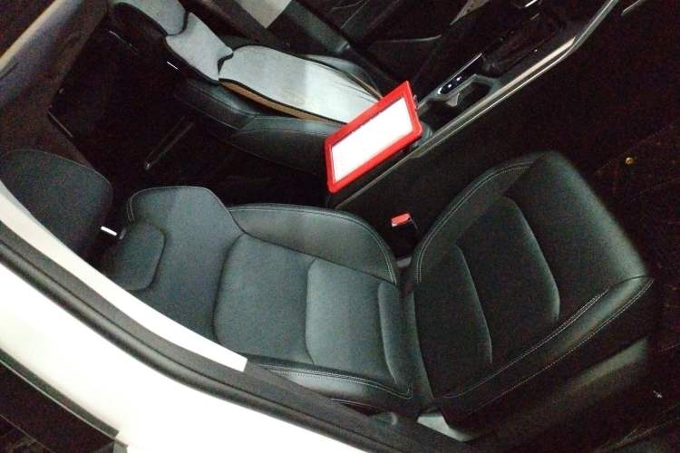 Used Geely Auto Emgrand 2023 4th Generation Champion Edition 1.5L CVT Prestige Model
