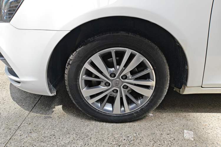 Used Geely Auto Emgrand 2018 1.5L CVT Upward Connect Edition Left Front Wheel Hub