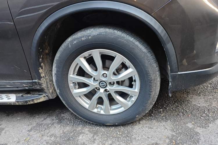 Used Nissan X-Trail 2021 2.0L CVT 2WD XL ITS SmartConnect Comfort Edition Right Front Wheel Hub