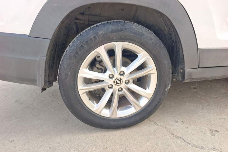 Used Dongfeng Fengon S560 2018 1.8L Manual Urban Model 7 Seats
