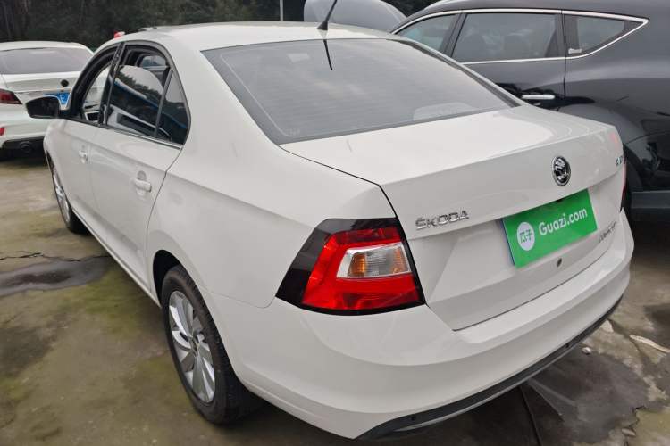 Used Skoda Rapid 2018 1.4L Manual Comfort Edition Rear Left 45 Deg