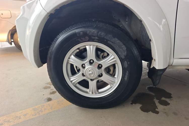 Used Great Wall Wingle 5 2021 2.0T Diesel Two-Wheel Drive Elite Version with Long Cargo Bed China VI Emission Standard GW4D20M Left Front Wheel Hub