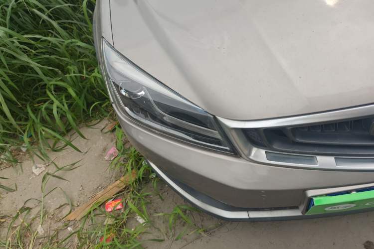 Used Geely Auto Vision S1 2018 1.4T CVT FENGXING Model Right Front Headlight